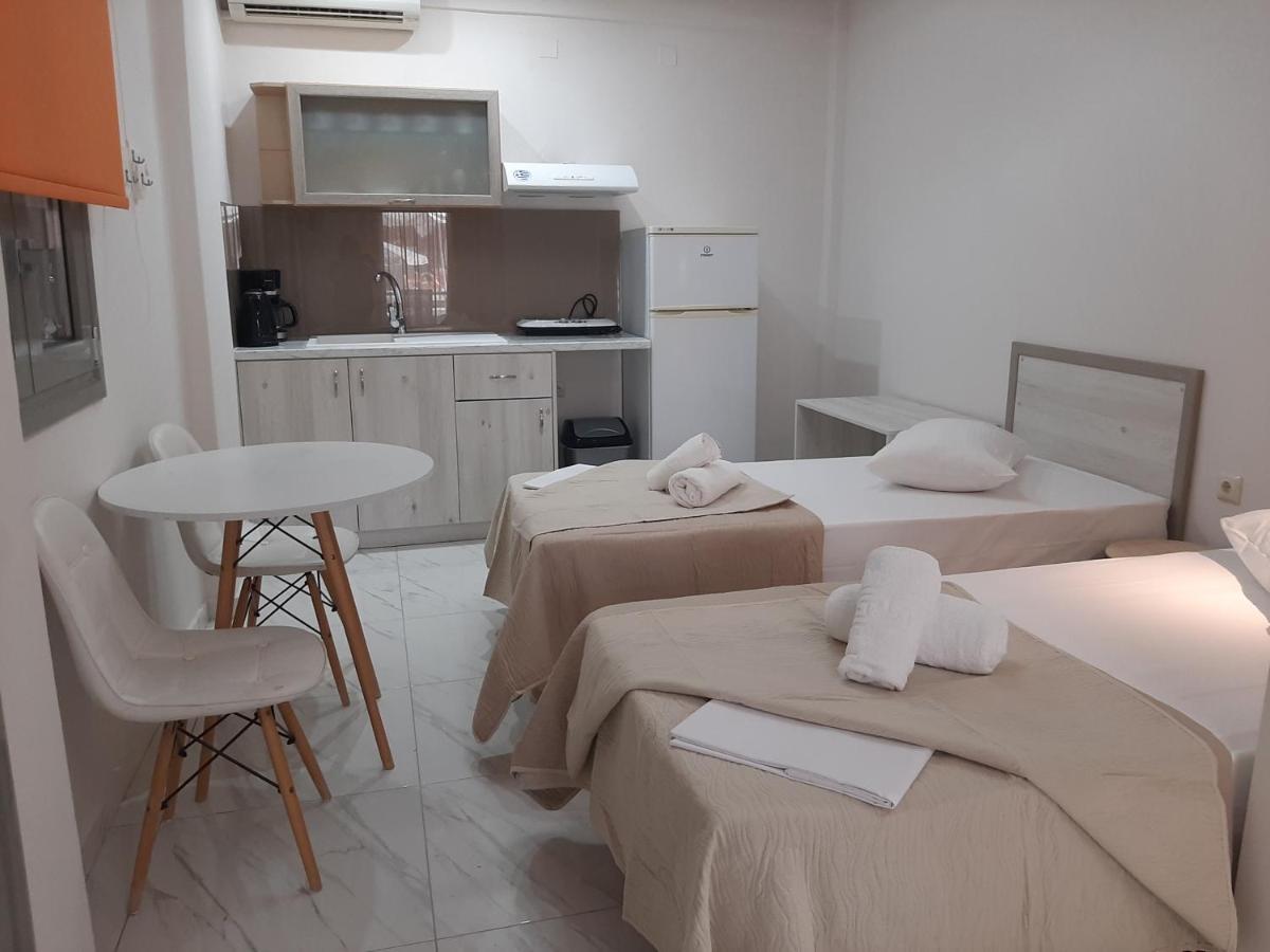 Sirena Apartments Agia Pelagia Exteriör bild