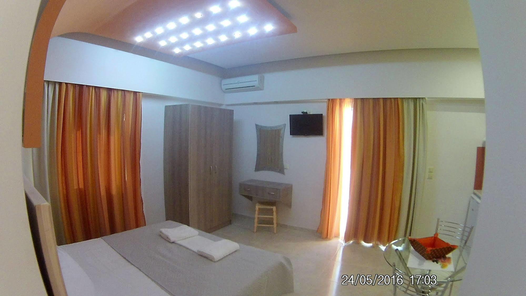 Sirena Apartments Agia Pelagia Exteriör bild