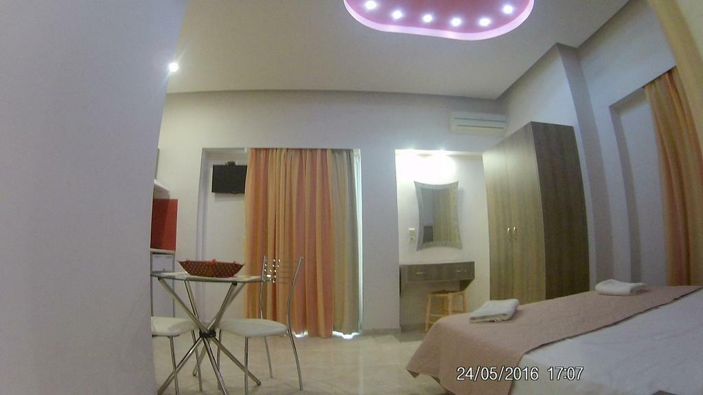 Sirena Apartments Agia Pelagia Exteriör bild